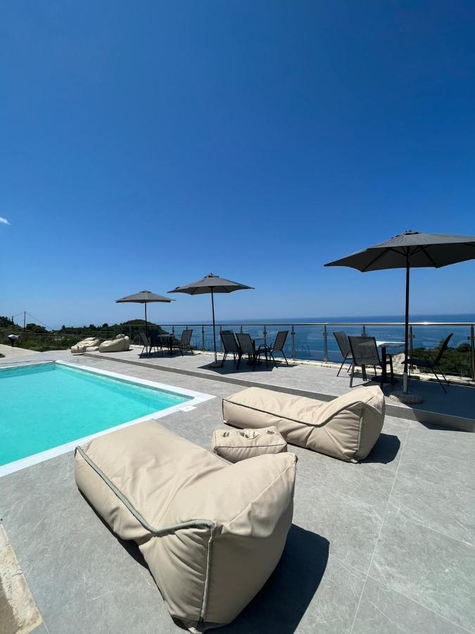 Melikiron Luxury Apartments Айос-Нікітас Екстер'єр фото